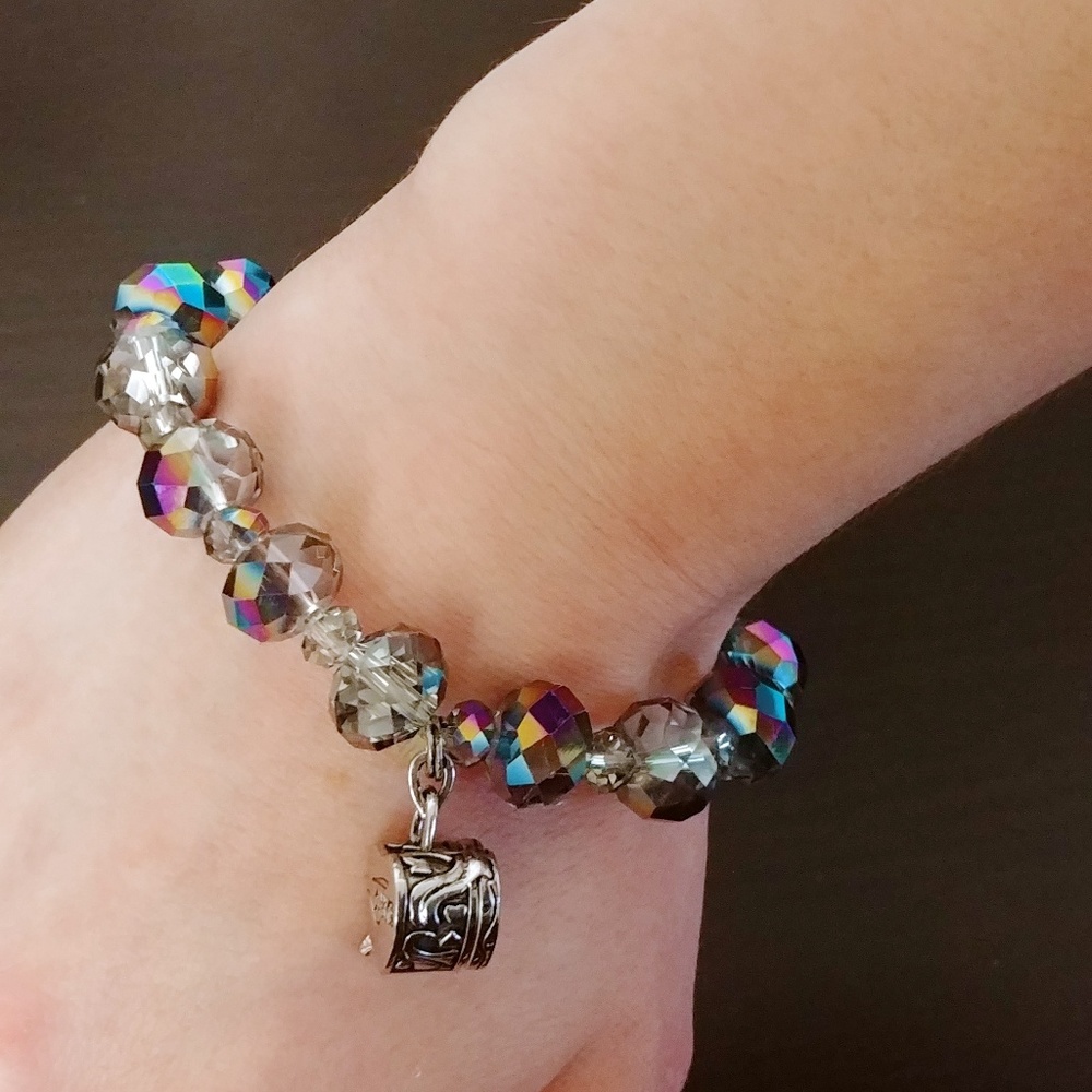 Beaded Locket Bracelet - Picture 3 of 6